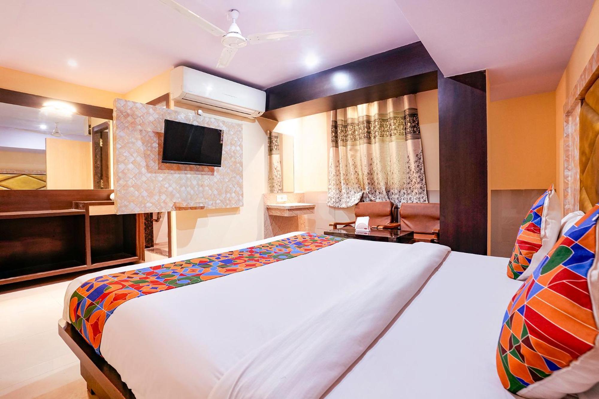 Fabhotel Everest Vashi Exterior photo